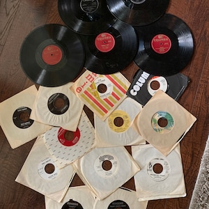 Lot of 17 miscellaneous records