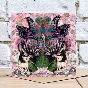 Fairy Queen Fawn Pastel Alt Floral Cute Msdre Greetings Card 15 cm Square. Wydrukowano w Wielkiej Brytanii
