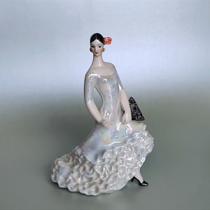 Vintage porcelain figurine of Carmen Figurine of a Spanish woman Collectible figurine Porcelain Carmen Spanish dancer