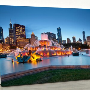 Buckingham Fountaine | Skyline In Evening | Printable Wall Art | Fontaine Print | Beautiful  Skyline | Picture Of Fontaine | Chicago Skyline