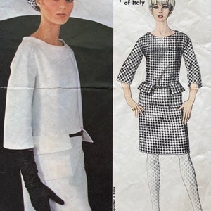 Vogue Couturier Design 1491 / Fabiani / Dress with Flap Pockets / Size 12 Bust 32 / 60s Vintage Sewing Pattern