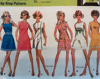 McCall's 9761 Teen Six Way Dress / Size 7/8 Bust 29 / 60s Vintage Sewing Pattern