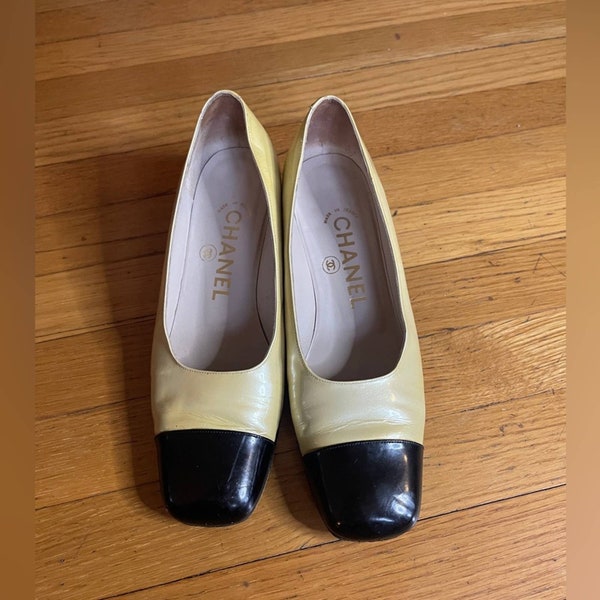 Vintage Chanel Cap Toe Patent Leather Shoes with Small Heel 35 1/2
