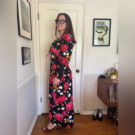white christmas dresses 1970s unique print empier cut maxi dress – rabbits nyc main image 1