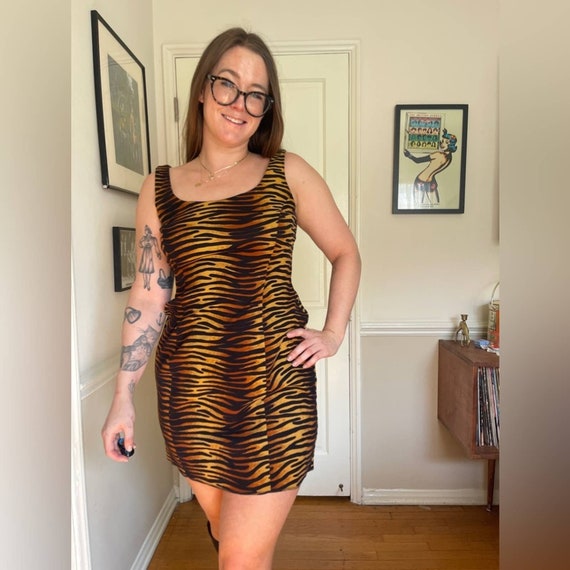 80s Vintage Tiger Print Mini Dress - image 4