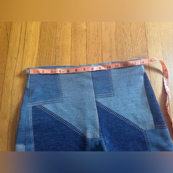 70s Vintage Faux Denim High Waisted Patchwork sho… - image 7