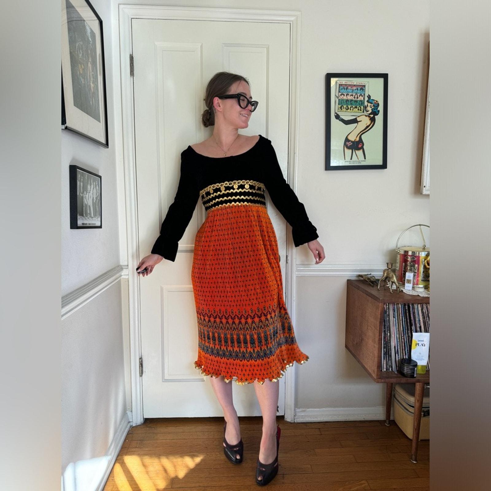 Vintage 1970s Gunne Sax Brown Calico Floral Balloon Sleeve
