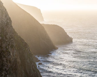 Descarga digital del Parque Nacional de las Islas del Canal: Atardecer en un acantilado, Isla Santa Cruz, Impresión panorámica del océano, Vista del océano Pacífico, Arte del Parque Nacional