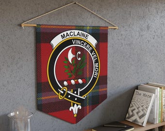 Proporzec z herbem klanu Maclaine Scottish: tło w kratę, dekoracja ekspozycyjna, dziedzictwo