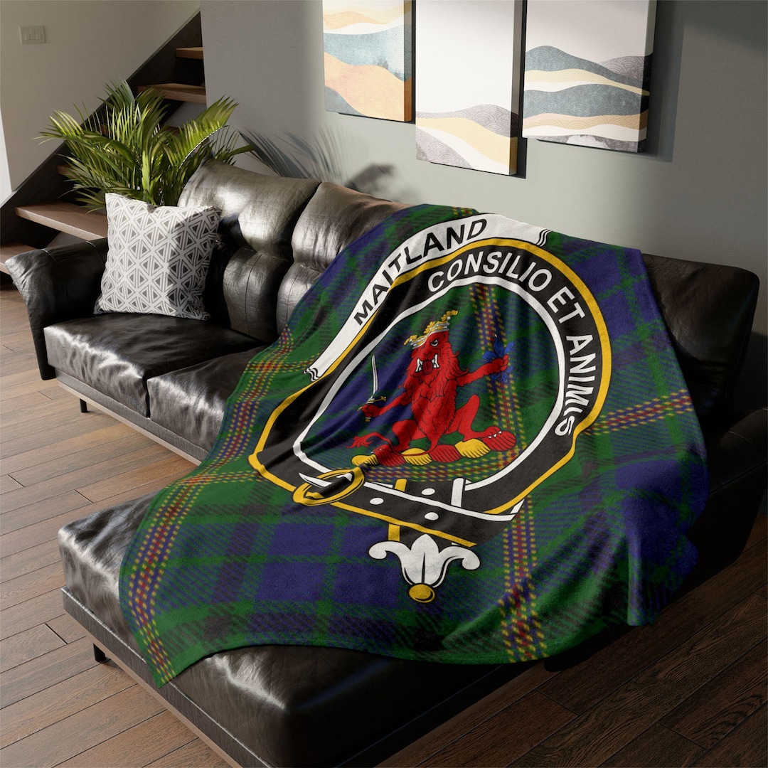 Maitland Tartan Gold Courage Symbol Blanket