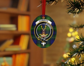 Clan Gordon Tartan Crest Christmas Ornament: Scottish Heritage Gift
