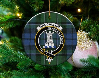 MacCallum Clan Crest Ceramic Ornament, Scottish Family Crest, Tartan Background, Scottish Heritage, Christmas Decoration, Gift for Scots