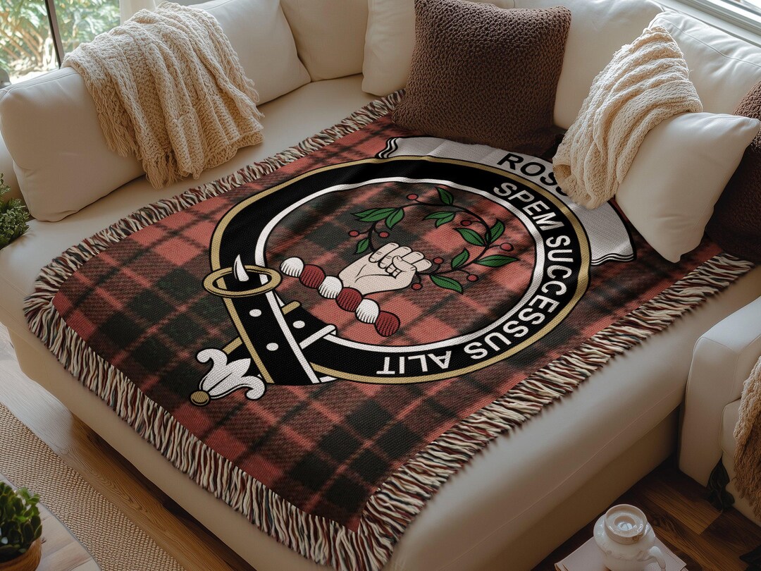 Gow Of Skeoch Tartan Crest Blankets