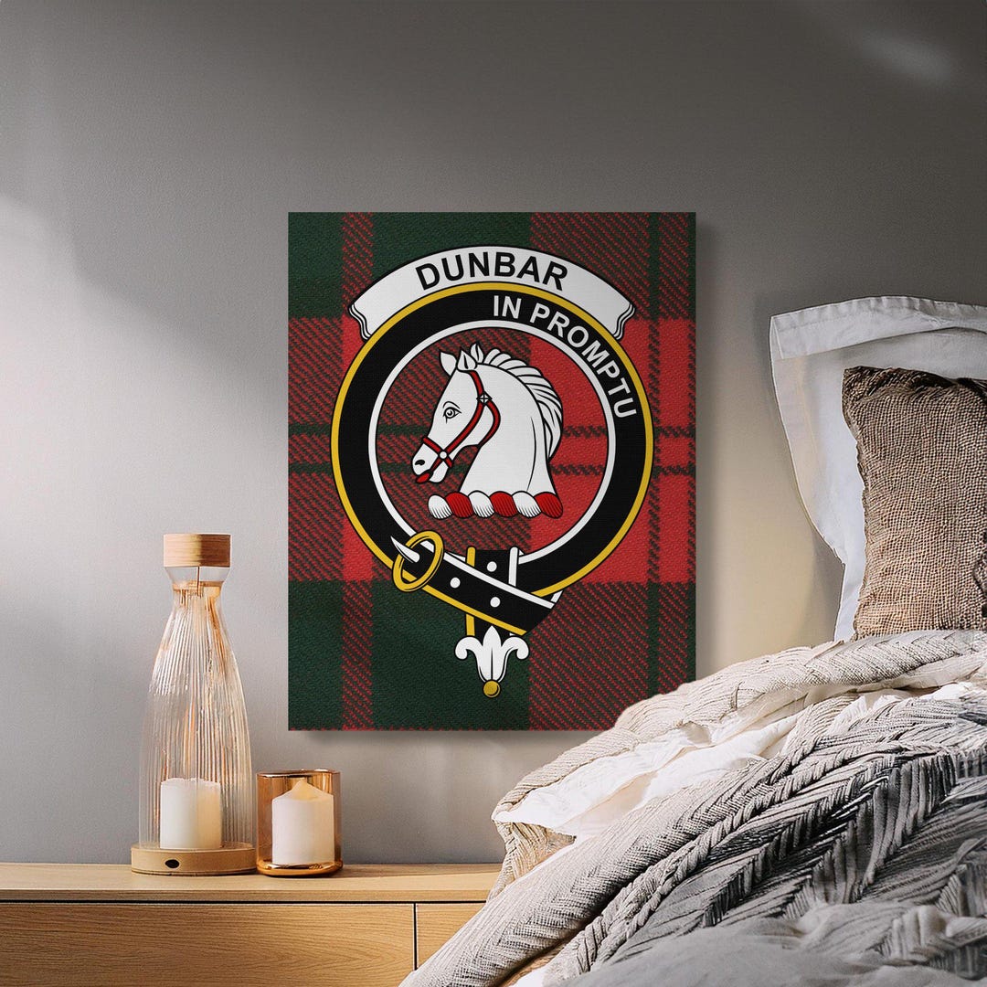 Dunbar Hunting Tartan Crest Quilt