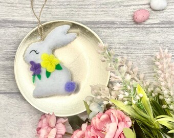 Handmade Felt Easter Bunny Hanging Decoration,Easter Tree Decoration,Felt Easter Decoration,Easter Bunny decoration,Present topper,Easter