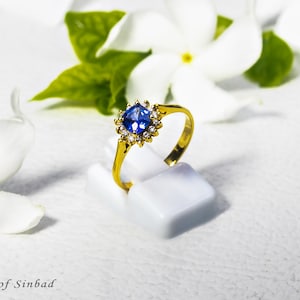 Engagement ring. Blue Sapphire with Diamonds, Yellow Gold 14 K. Natural Ceylon Cornflower ring