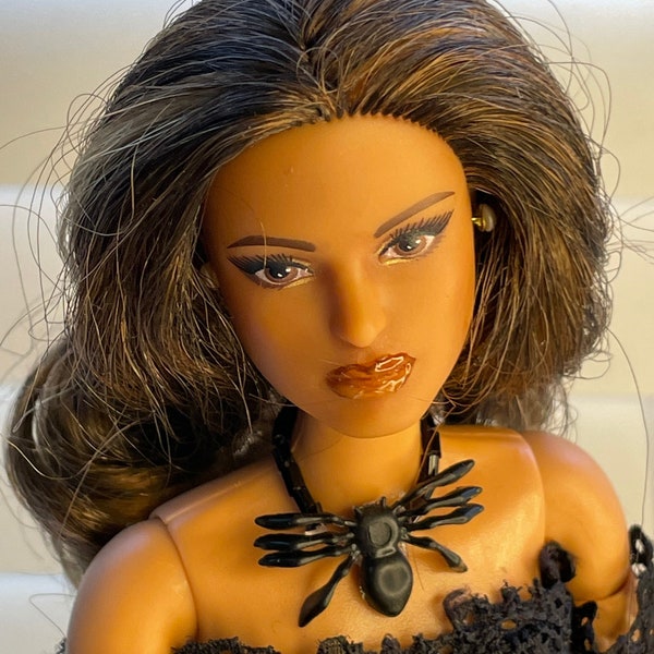 Spider Necklace - OOAK Handmade Halloween Jewelry for Playscale Dolls (Barbie, Blythe, etc)