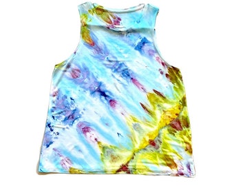 Bright rainbow tie dye tank top.