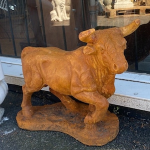 EL Toro bull orange rust finish stone Raging Bull Red Bull Cast Stone piece