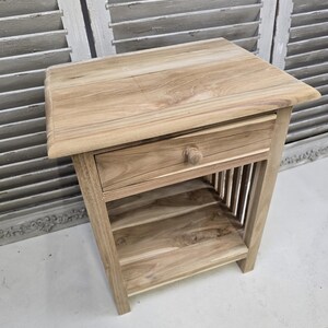 Sängbord litet trä med en låda, rektangulär design, sidobord i trä med ribbor, massiv teak, obehandlad, klar för vaxning bild 7