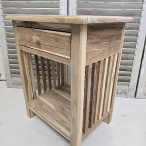 Sängbord litet trä med en låda, rektangulär design, sidobord i trä med ribbor, massiv teak, obehandlad, klar för vaxning bild 3