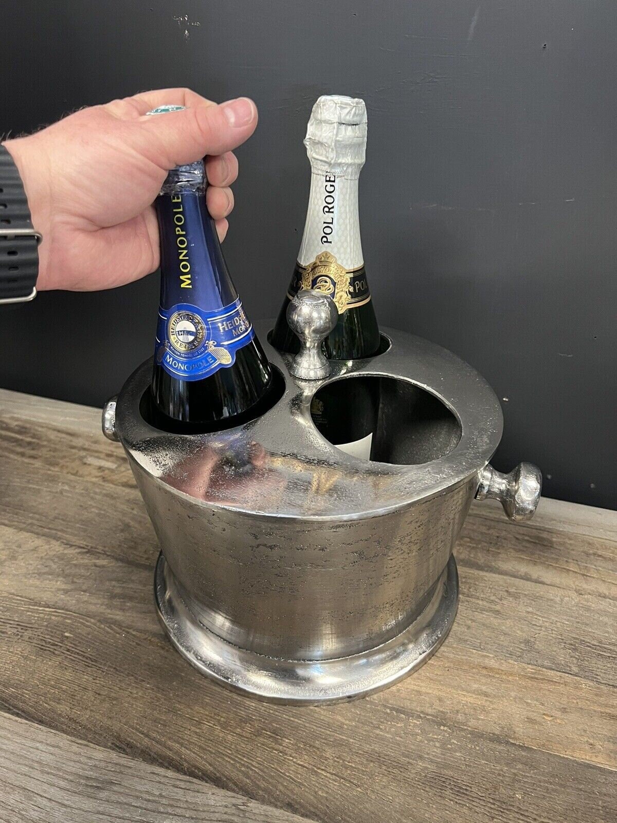 Seau à Champagne Bollinger Rouge – Métal – Reproduction Officielle – Hauteur 21cm