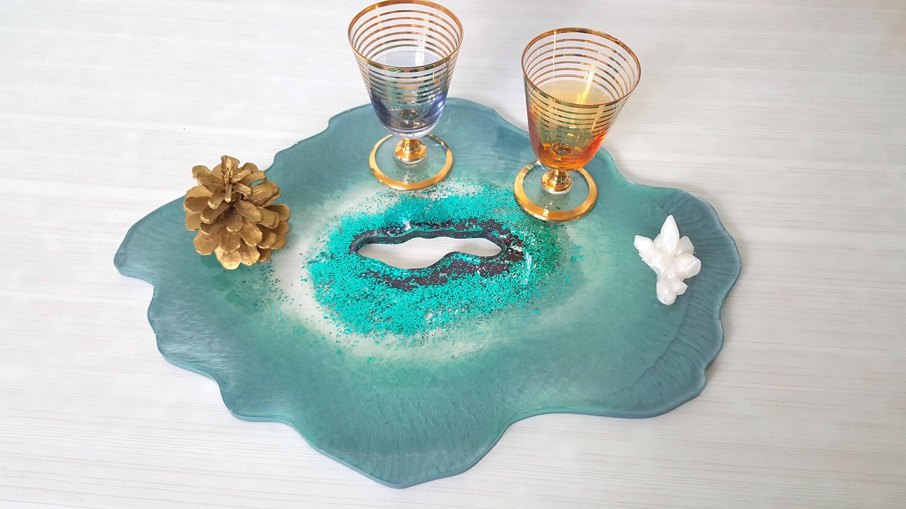 Plateau Géode en Résine Bleue et Verte