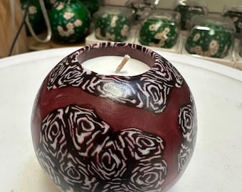 Rose pattern candle