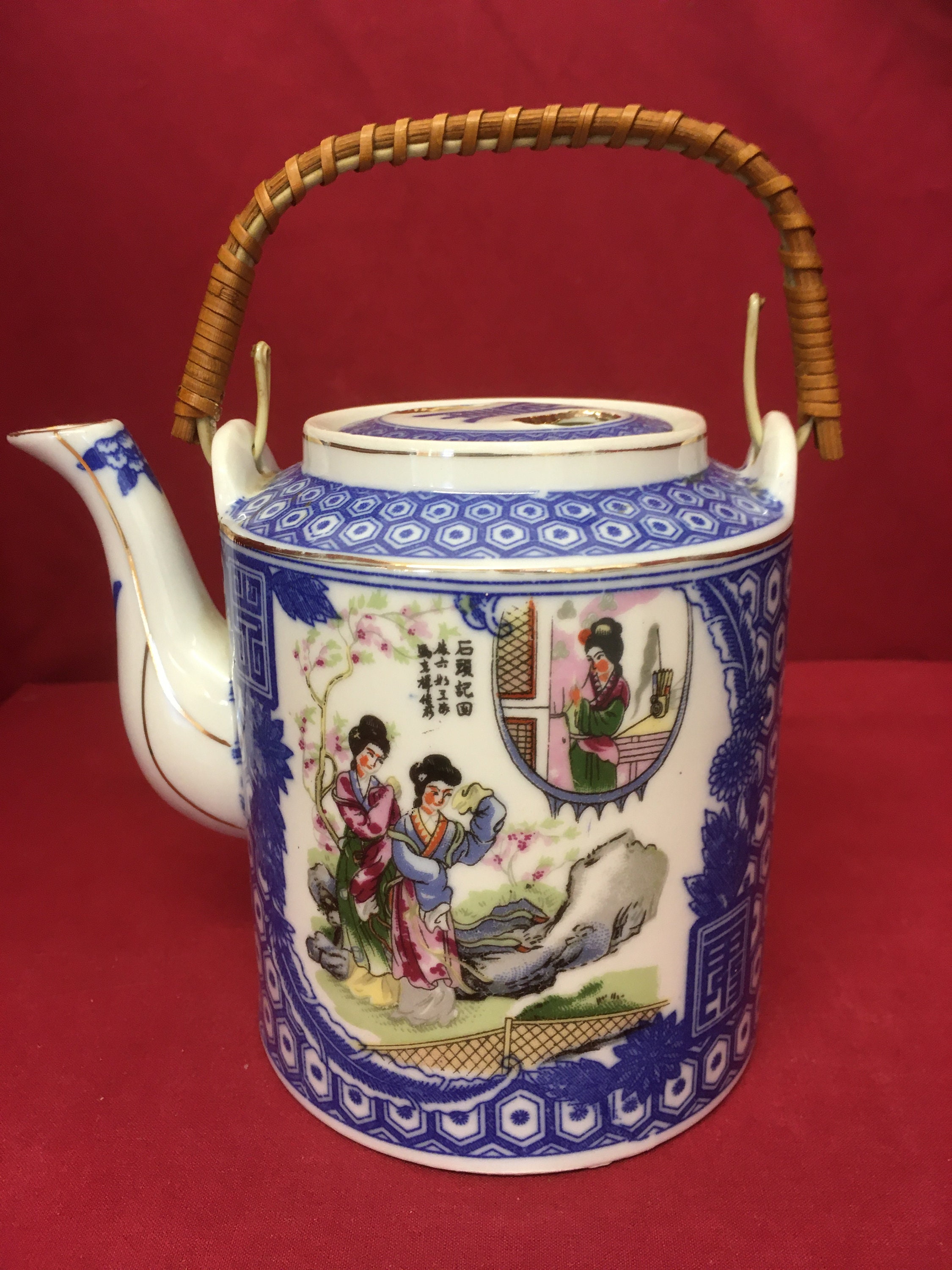 Vintage Japanese Story Teapot Bamboo Handle 6 X 5 Made in Japan Superb