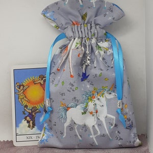 Deluxe Tarot Karten Tasche, gefütterte Tasche, handgefertigt -Einhorn- Charm-Tibetanische Silberperlen-Neues Design