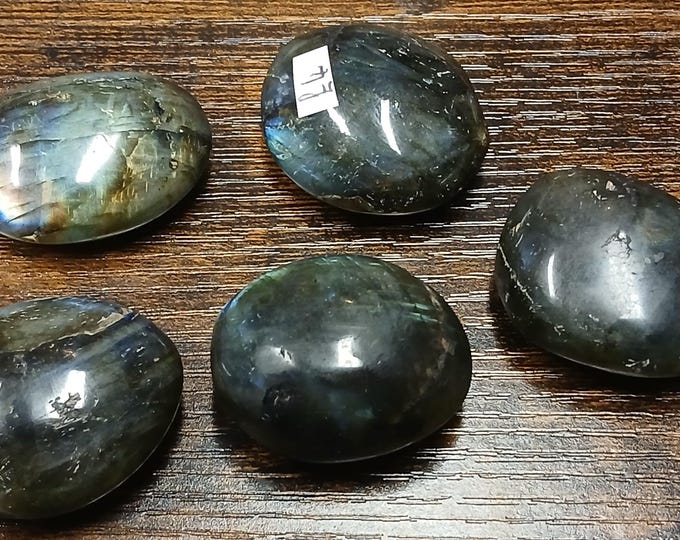 Labradorite-Pebble-Gift-Yourself-Friends-Family -Loved One