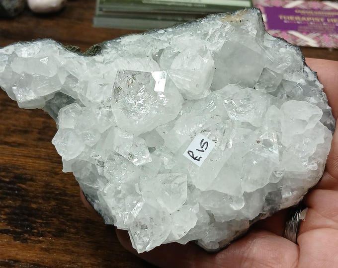 Apophyllite-Cluster-Gift-Yourself-Friends-Family-Loved One