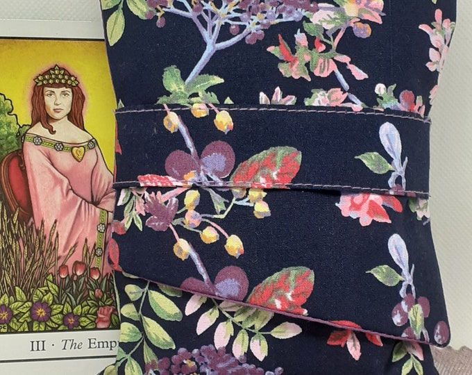 Deluxe Pocket Style Tarot Cards cards pouch Bag, lined pouch, handmade- New Design