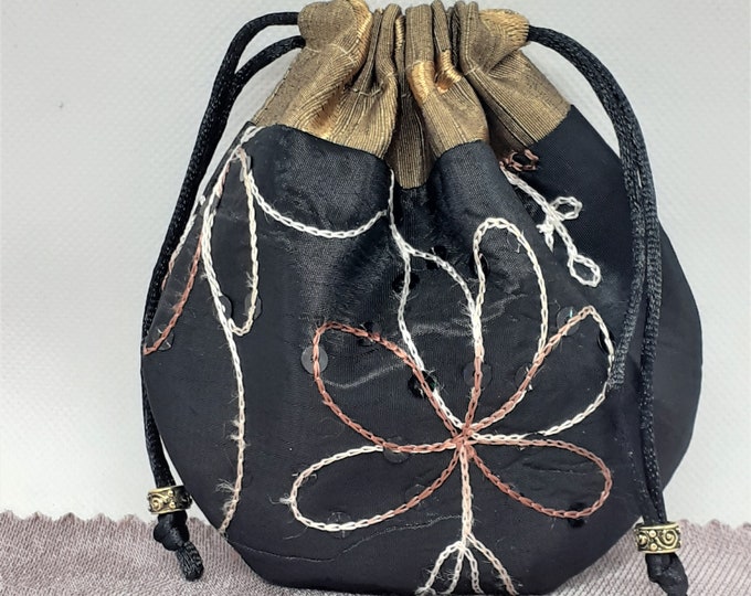 Mala- Prayer Beads pouch Bag, lined pouch, - handmade- New Design