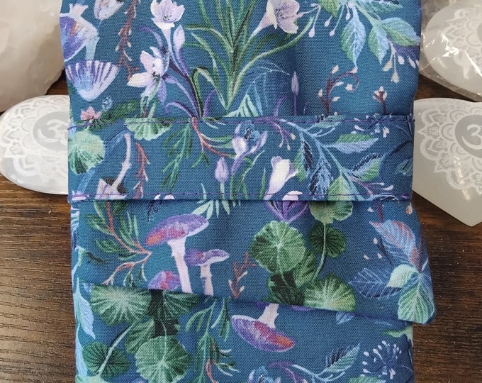 Deluxe Pocket Style Tarot Cards cards pouch Bag, lined pouch, handmade- New Design