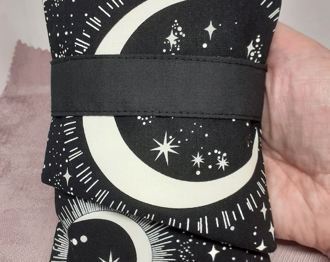 Deluxe Pocket Style Tarot Cards cards pouch Bag, lined pouch, handmade- New Design- Glow in the Dark