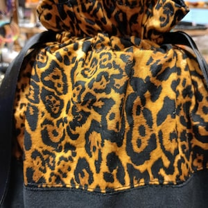 Deluxe Tarot - Tarot Karten DOUBLE-Pouch Bag, gefüttertes Täschchen, handgemacht -tibetische Silberperlen- Neues Design- Weitere Stoffe erhältlich