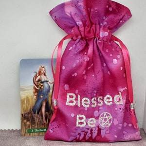 Deluxe Tarot Karten Beutel Tasche, gefütterter Beutel, handgefertigt -Stickerei- Blessed Be -Tibetanische Silberperlen-Neues Design