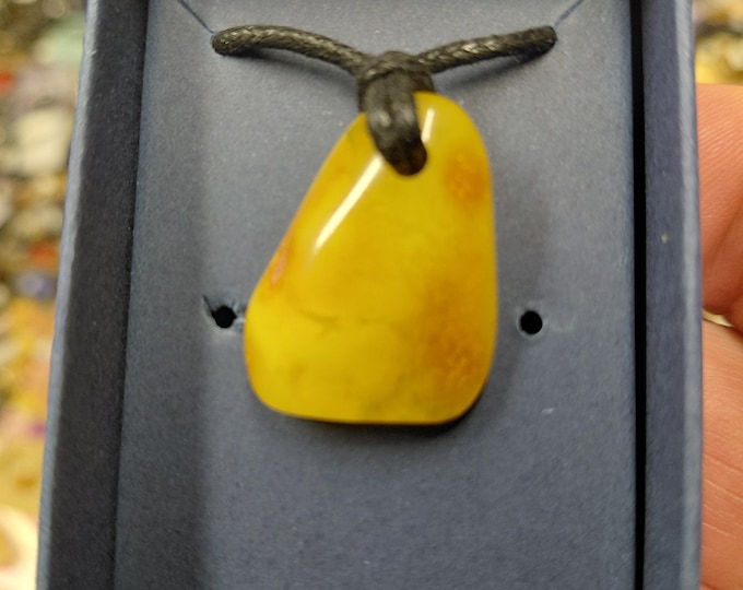 Amber-Baltic - Pendant- Black Cord - Gift-Yourself- Friends-Family-Loved One-Gift Box