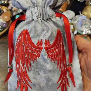 Deluxe Tarot Karten Beutel Tasche, gefütterter Beutel, handgefertigte Stickerei- Engelsflügel -tibetische Silberperlen- Neues Design