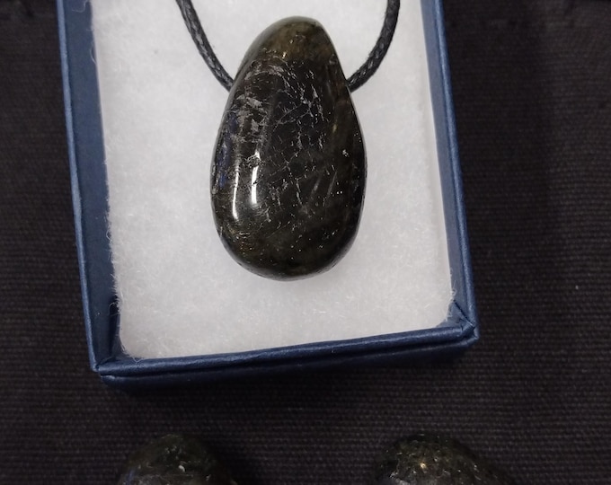 Pendant- Labradorite- Pendant Black Cord-Gift-Yourself- Friends-Family-Loved One- Gift Box