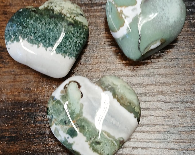Green Sardonyx-30- 35 mm-Puff-Heart-Gift-Yourself-Friends-Family -Loved One