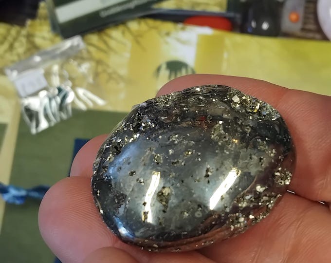 Large Palmstone Pyrite with crystals, 4,0 x 3,0 cm-Gift-Yourself-Friends-Family-Loved One