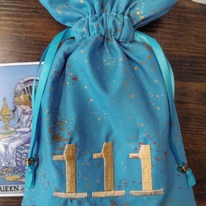 Deluxe Tarot Karten Tasche, gefütterte Tasche, handgefertigte Stickerei- Engel Zahlen-Tibetanische Silberperlen-Neues Design