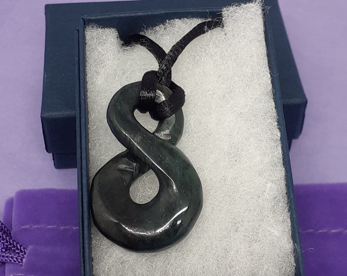 Maori pendant loop -Nephrite Jade-Pendant- Black Cord - Gift-Yourself- Friends-Family-Loved One-Gift Box