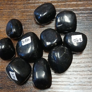 Shungite-Tumbled-Gift-Yourself-Friends-Family-Loved One