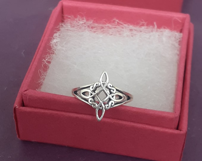 Toe Ring Sterling Silver 925 - Witches Knot - New "Goddess Collection"- Gift Box