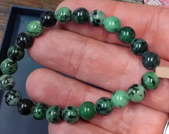 Ruby In Zoisite-Bracelet- Beads-Handmade-Creativity-Gift-Yourself-Friends-Family-Loved One