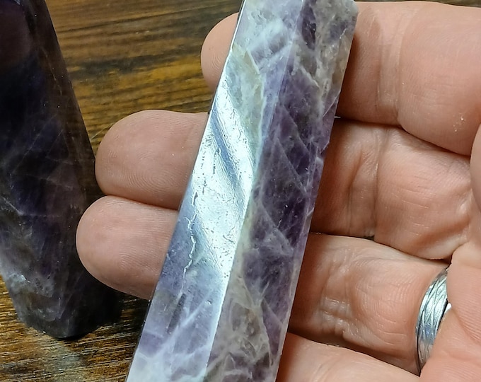 Amethyst-Tower- 9 cm-Gift-Yourself-Friends-Family -Loved One
