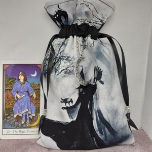 Deluxe Tarot Karten Beutel Tasche, gefütterter Beutel, handgefertigter -Hexe- Krähe-Mond-Charme-tibetische Silberperlen-Neues Design